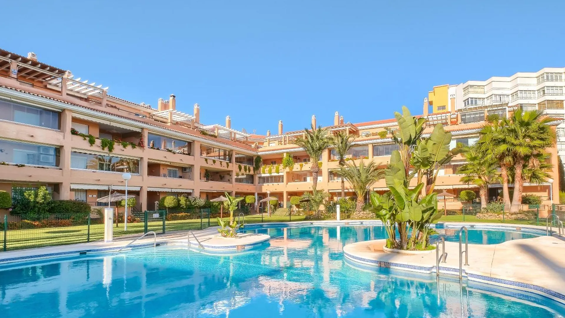 Apartment Siesta Beach7 With Beach, Nice Terrace And Parking La Cala De Mijas